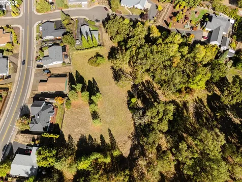 1219 NE Junker Avenue Roseburg OR 97470
