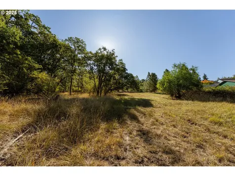 1219 NE Junker Avenue Roseburg OR 97470