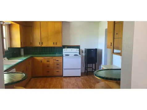 522 SE Hillside Drive Roseburg OR 97470