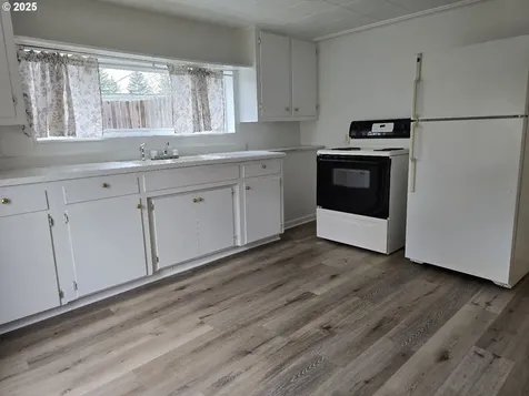 522 SE Hillside Drive Roseburg OR 97470
