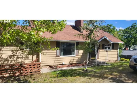 522 SE Hillside Drive Roseburg OR 97470