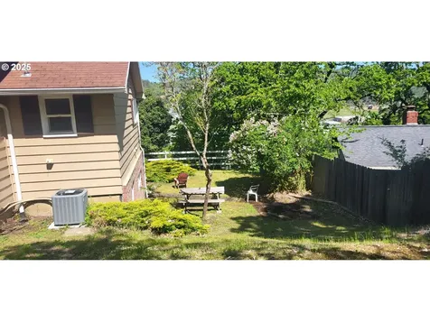 522 SE Hillside Drive Roseburg OR 97470