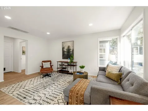 4811 SW Orchard Lane Portland OR 97219