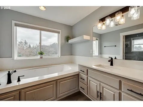 13405 NW 48th Avenue Vancouver WA 98685