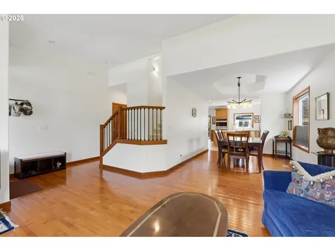 1616 SE 87th Avenue Portland OR 97216