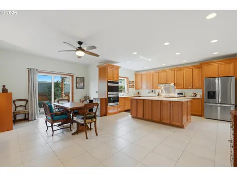 1616 SE 87th Avenue Portland OR 97216