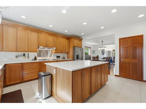 1616 SE 87th Avenue Portland OR 97216