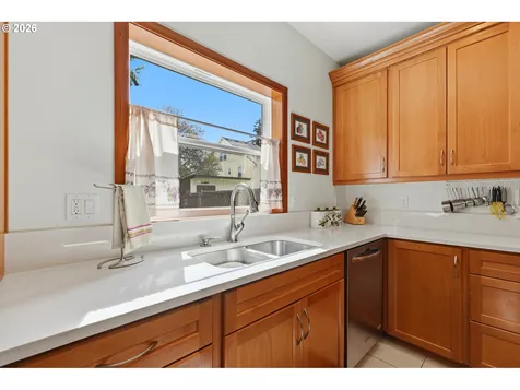 1616 SE 87th Avenue Portland OR 97216