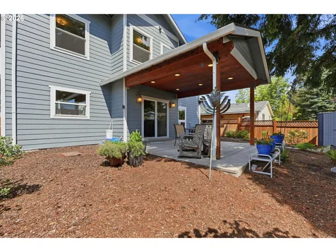 1616 SE 87th Avenue Portland OR 97216