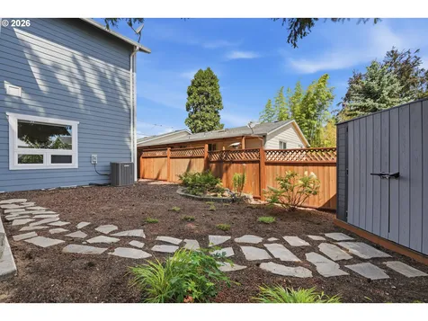 1616 SE 87th Avenue Portland OR 97216