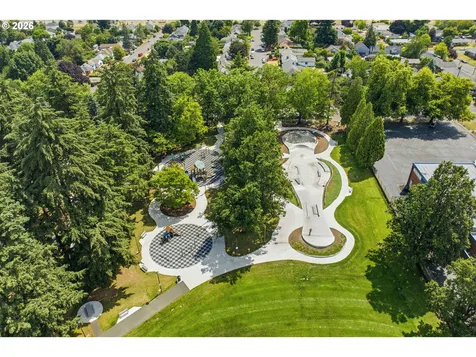 1616 SE 87th Avenue Portland OR 97216