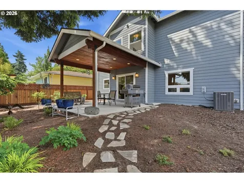 1616 SE 87th Avenue Portland OR 97216