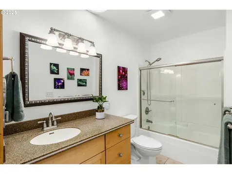 1806 NE 59th Avenue Portland OR 97213