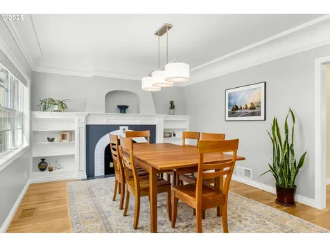 1806 NE 59th Avenue Portland OR 97213