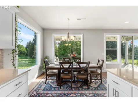 826 W Golden Eagle Drive La Center WA 98629