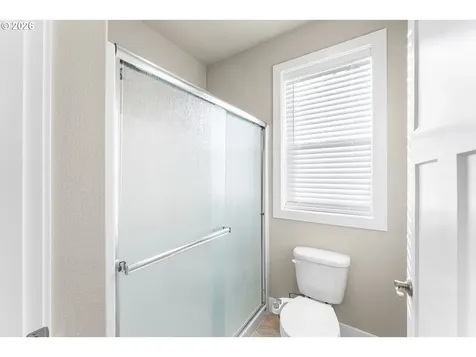 826 W Golden Eagle Drive La Center WA 98629