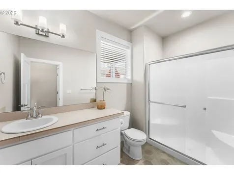826 W Golden Eagle Drive La Center WA 98629