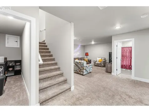 826 W Golden Eagle Drive La Center WA 98629