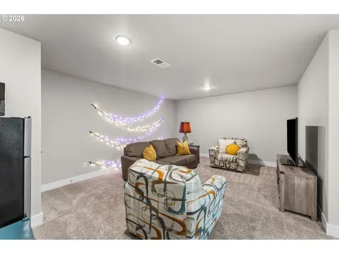 826 W Golden Eagle Drive La Center WA 98629