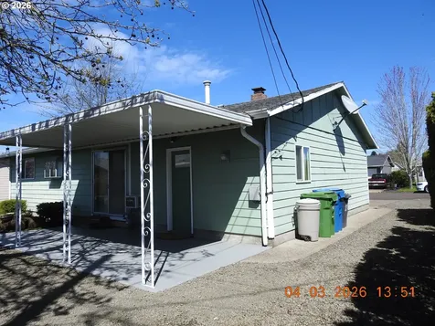 1415 Thompson Road Woodburn OR 97071