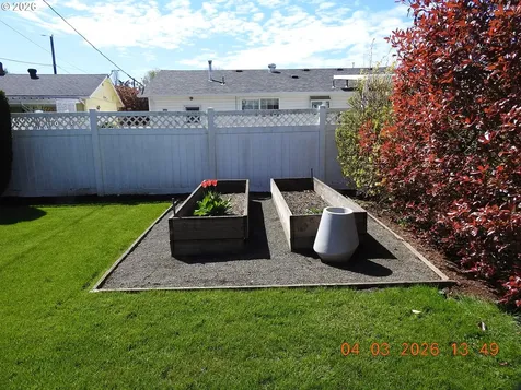 1415 Thompson Road Woodburn OR 97071