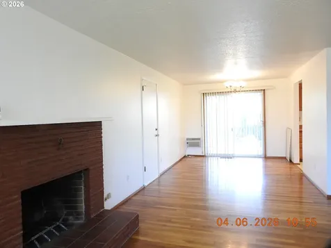 1415 Thompson Road Woodburn OR 97071