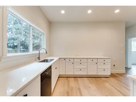 3335 River Road Eugene OR 97404