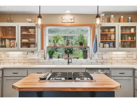 16490 S Bradley Road Oregon City OR 97045