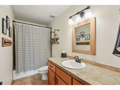 16490 S Bradley Road Oregon City OR 97045