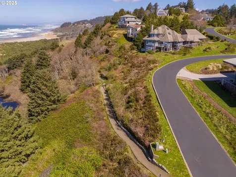 8285 Ville Sahhali Drive Neskowin OR 97149