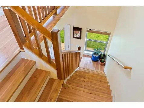 1229 29th Street Hood River OR 97031
