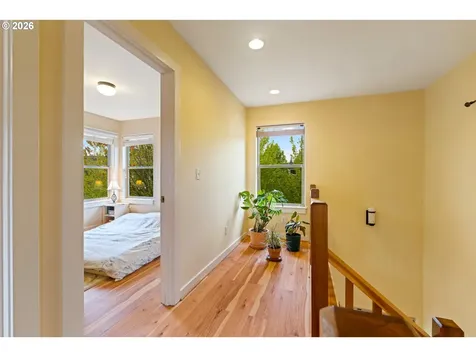 1229 29th Street Hood River OR 97031