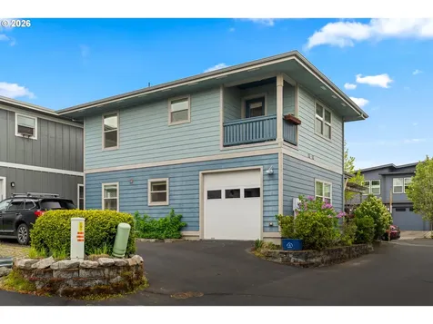1229 29th Street Hood River OR 97031