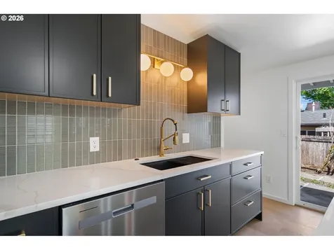 1865 SW Wellington Avenue Portland OR 97225