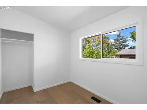 1865 SW Wellington Avenue Portland OR 97225