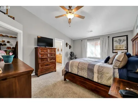 327 Camrin Loop Creswell OR 97426