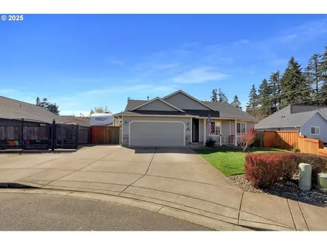 327 Camrin Loop Creswell OR 97426