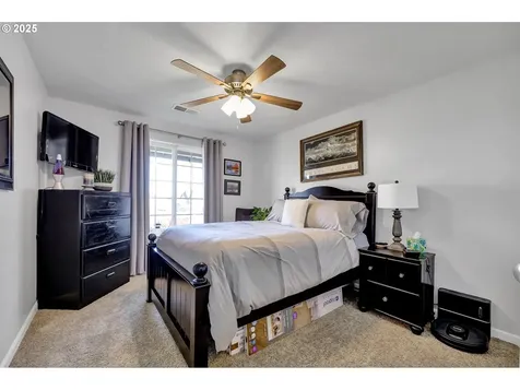 327 Camrin Loop Creswell OR 97426