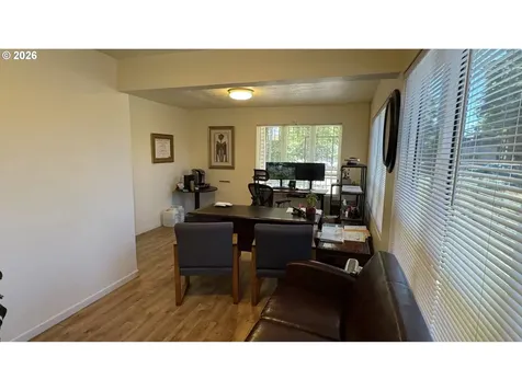 8729 SE Powell Boulevard Portland OR 97266