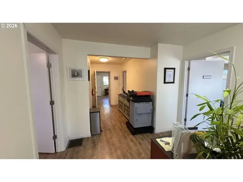 8729 SE Powell Boulevard Portland OR 97266