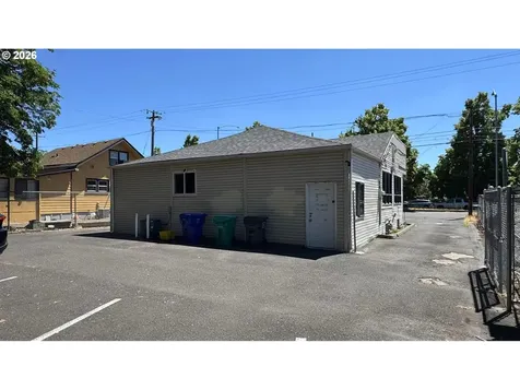 8729 SE Powell Boulevard Portland OR 97266