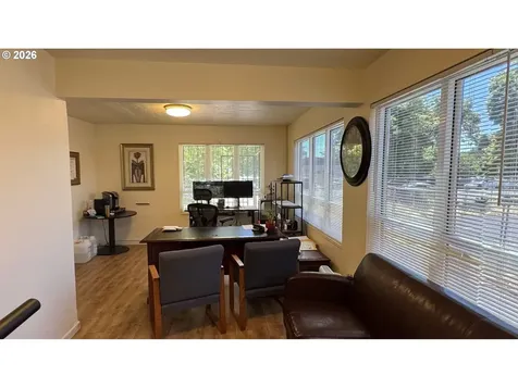 8729 SE Powell Boulevard Portland OR 97266