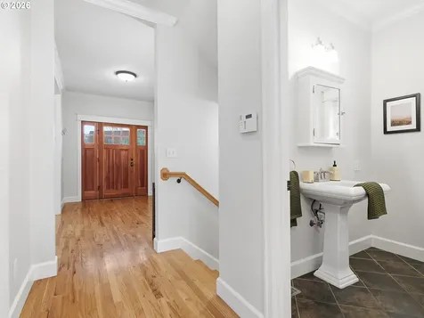 4726 NE 26th Avenue Portland OR 97211