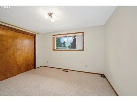5505 NW Harney Street Vancouver WA 98663