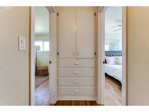 1080 E Jackson Avenue Cottage Grove OR 97424