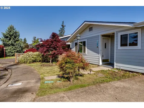 1080 E Jackson Avenue Cottage Grove OR 97424
