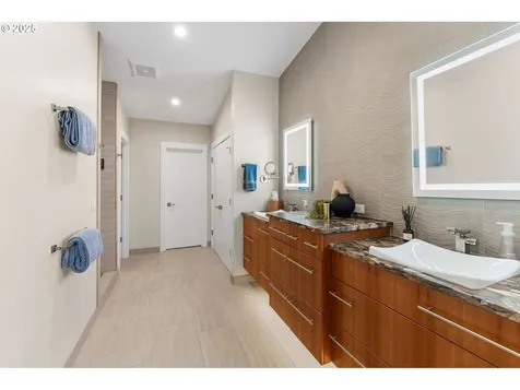 221 W Dogwood Street Washougal WA 98671