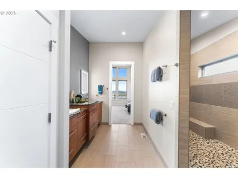 221 W Dogwood Street Washougal WA 98671