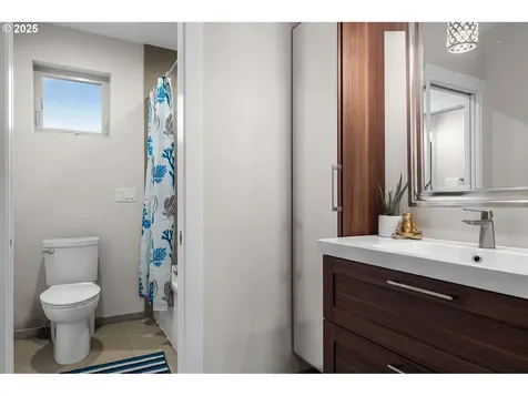 221 W Dogwood Street Washougal WA 98671