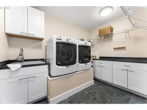 221 W Dogwood Street Washougal WA 98671